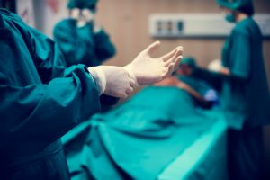 Ασθενής περιμένει… τρία χρόνια να χειρουργηθεί – Τι απαντά το υπουργείο Υγείας