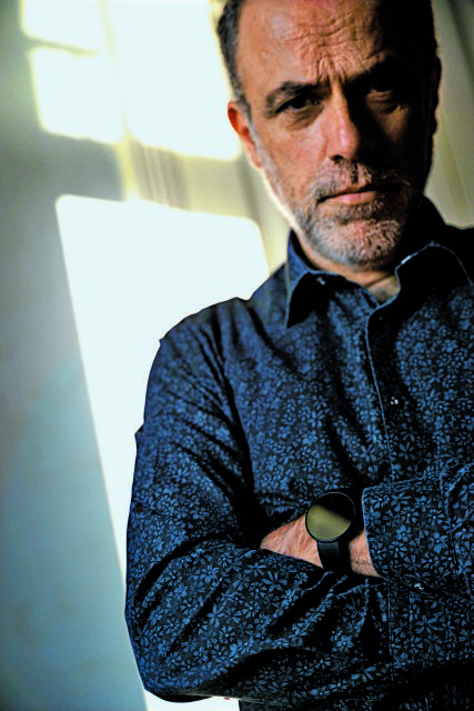 «Πολλές σειρές προσομοιάζουν ή προσποιούνται, αλλά δεν είναι ντοκιμαντέρ»