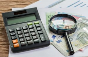 Ψηφιακοί ντετέκτιβ, social media και ΑΙ: Πώς η ΑΑΔΕ κυνηγά τη φοροδιαφυγή