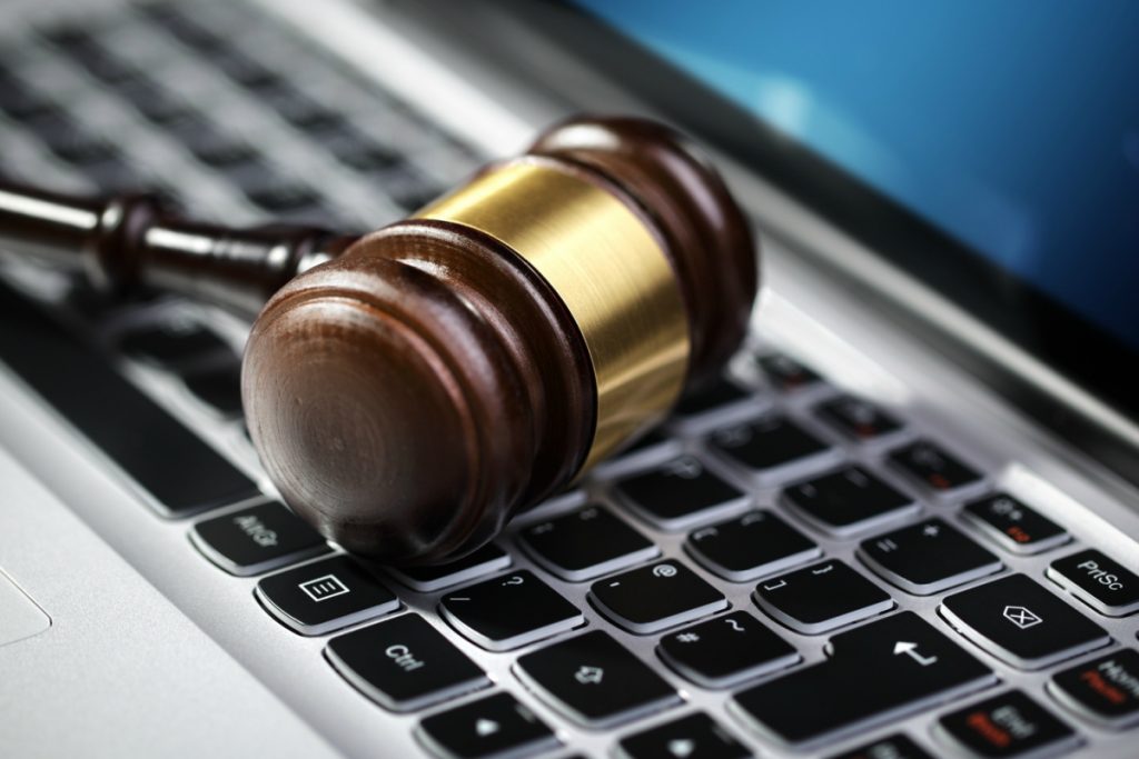 Πτώχευση με χρέη: Τέλος στη διεκδίκηση οφειλής μετά τον πλειστηριασμό