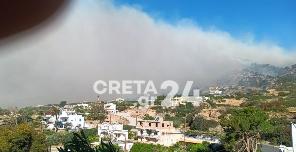 Μεγάλη πυρκαγιά στην Κρήτη: Τρία μεγάλα μέτωπα στο Λασίθι – Ήχησε το 112