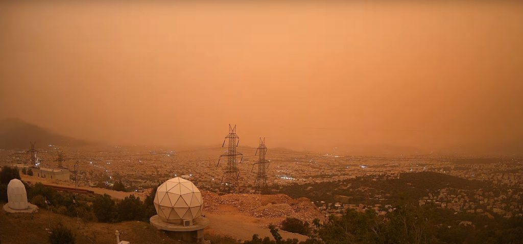 Meteo: Μοναδικό timelapse βίντεο για την αφρικανική σκόνη στη χώρα μας