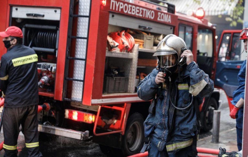 Φωτιά σε διαμέρισμα στην περιοχή της Ριζούπολης