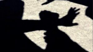 Κρήτη: Βίντεο με άγριο ξυλοδαρμό 14χρονου σε σχολείο – Συμμαθητές βιντεοσκοπούσαν αντί να βοηθήσουν