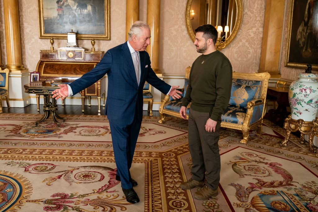 Βασιλιάς Κάρολος: Fake news για ακίνητο που πούλησε στον Ζελένσκι και δήλωση από πρώην μπάτλερ