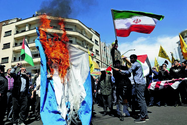 Περιμένοντας τα αντίποινα της Τεχεράνης