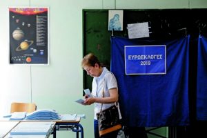 Φοβού τον «καναπέ» και τις εκπλήξεις από τους δυσαρεστημένους