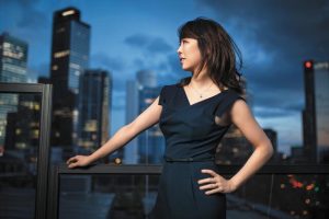 Κλερ Χουάνγκτσι: «Επιστρέφοντας στα κλασικά έργα ανακαλύπτουμε τον εαυτό μας»