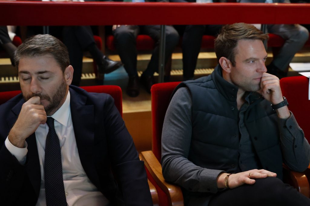 «Εμένα σχηματίστηκε ο πράσινος ήλιος του ΠΑΣΟΚ» απαντά ο Ανδρουλάκης στον Κασσελάκη