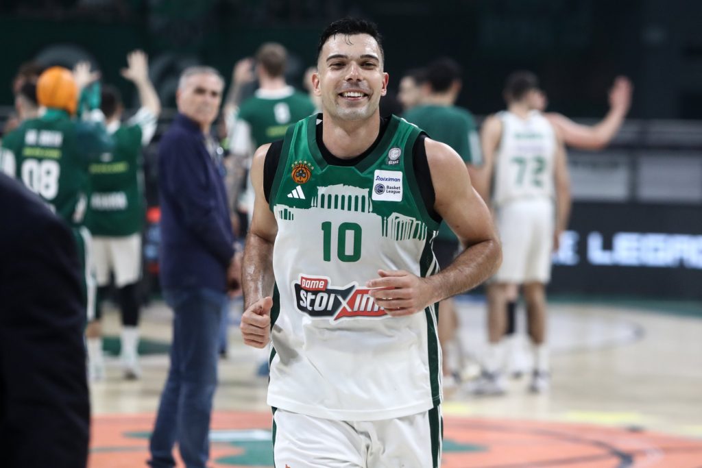 8 Ιουλίου-15 Απριλίου: Τόσο διάστημα περίμενε ο Σλούκας…