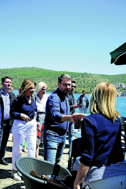 Επενδύει στα «πράσινα» κάστρα