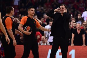 Ολυμπιακός – Μπαρτσελόνα 80-82: «Σοκ» σε… νεκρό χρόνο