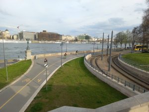 Η ποδηλατική άνθηση της Βουδαπέστης και ο ποδηλατικός Μεσαίωνας της… Αθήνας