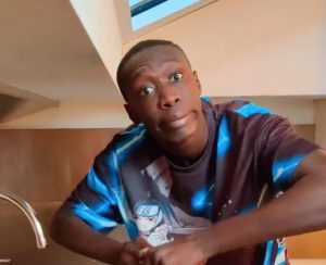 Ποιος είναι ο σιωπηλός «βασιλιάς» του TikTok – Το viral βίντεο με τον Αντετοκούνμπο 