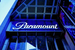Το παρασκήνιο πίσω από την αντεπίθεση της Paramount για τη Warner Bros