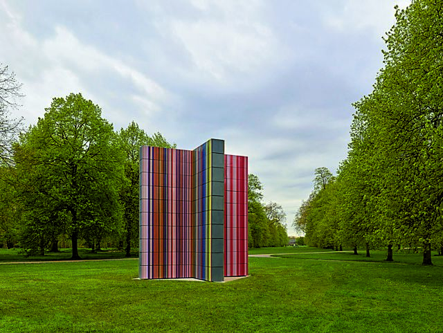 Το «Strip – Tower» του Γκ. Ρίχτερ στους κήπους του Κένσιγκτον