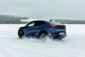 Cupra Tavascan: Γκάζια στο χιόνι