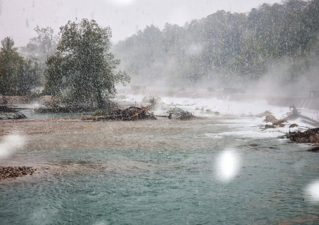 Σλοβενία: Ραγδαία επιδείνωση με καταιγίδες, χιόνια και πτώση της θερμοκρασίας ως 26°C σε ένα 24ωρο