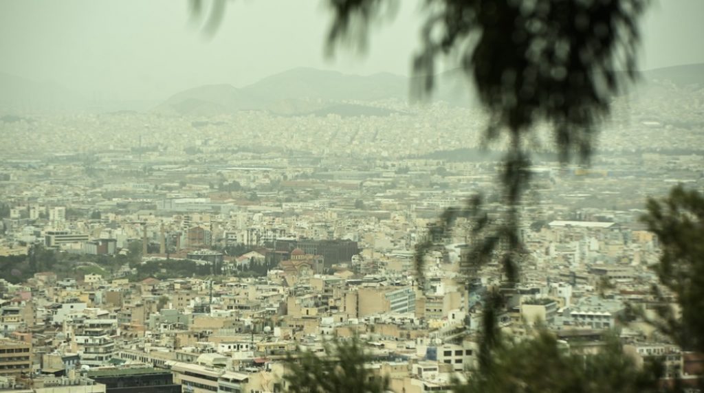 Καιρός: Νέο κύμα αφρικανικής σκόνης θα φτάσει στη χώρα τις επόμενες ημέρες – Θα συνοδεύεται από λασποβροχές