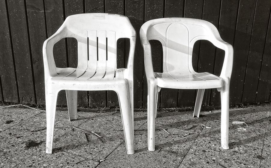Η δικαίωση της πλαστικής καρέκλας από τους New York Times – Στα 25 πιο σημαντικά items του κόσμου