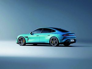 XIAOMI SU7: ΥΣΤΕΡΙΑ ΓΙΑ ΤΟ ΝΕΟ ΗΛΕΚΤΡΙΚΟ ΤΩΝ ΚΙΝΕΖΩΝ