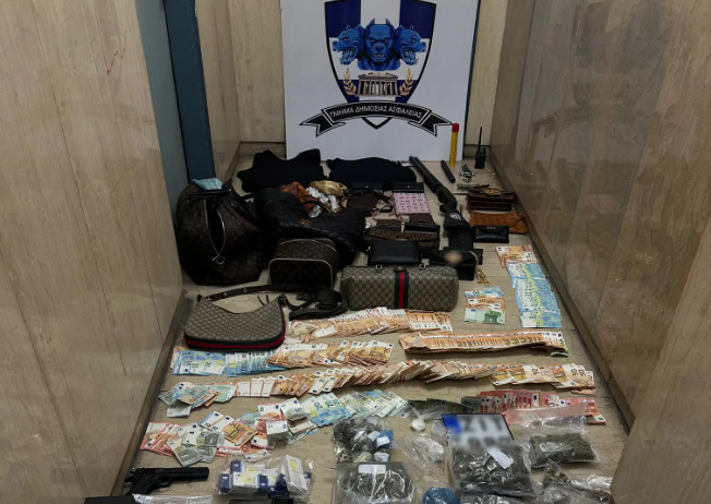 Εξαρθρώθηκαν 6 συμμορίες που «χτυπούσαν» σε ΜΜΜ και τουριστικά σημεία στην Αθήνα – 1.200.000 η λεία