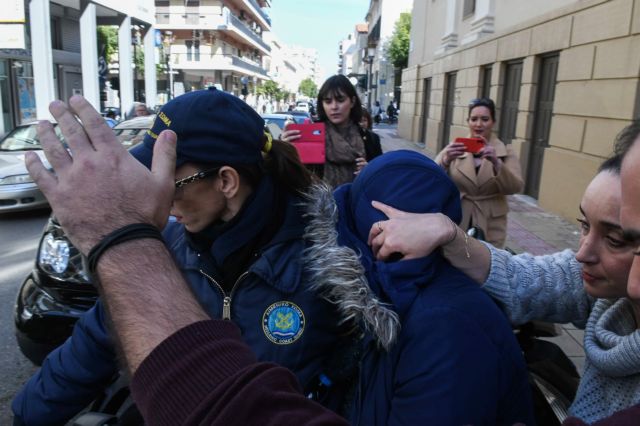 Πάτρα: Πίσω στη φυλακή η μητέρα που άφησε το νεογέννητό της σε παραλία και πνίγηκε