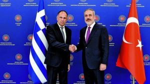 Διπλωματικός αγώνας δρόμου με 3 στάσεις – Η βαλίτσα Γεραπετρίτη