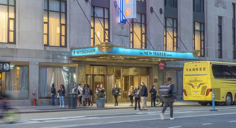 Έμεινε σε ξενοδοχείο της Νέας Υόρκης για πέντε χρόνια… χωρίς να πληρώσει τίποτα και έγινε ιδιοκτήτης του