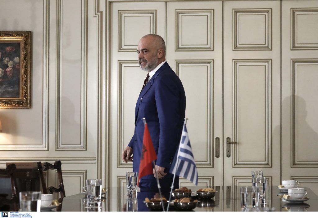 Αμηχανία στην Αθήνα από την προεκλογική συγκέντρωση Ράμα