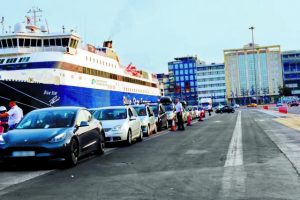 Πονοκέφαλος η μεταφορά των ηλεκτρικών οχημάτων