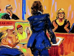 «Ο Τραμπ με περίμενε με το t-shirt και το μποξεράκι»