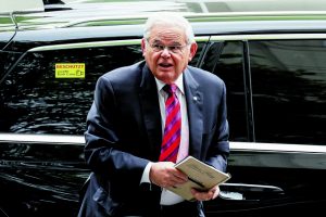 Στο εδώλιο ο άλλοτε πανίσχυρος γερουσιαστής