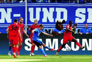 «Εμφύλιος» στη Χόφενχαϊμ