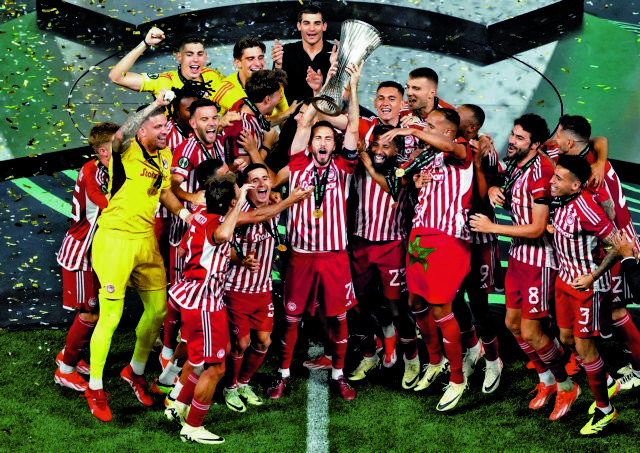 Εσπασε το μονοπώλιο