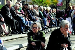 Ερχεται κούρεμα 50% μετά την τριετία και στον ιδιωτικό τομέα