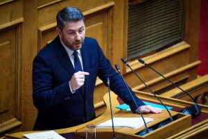 Ανδρουλάκης σε Μητσοτάκη: Είστε αδύναμος πρωθυπουργός, ρίχνετε τον πήχη χαμηλά ώστε να τον ξεπερνάτε