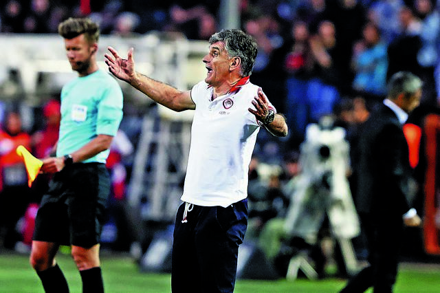 Με ισχυρό κίνητρο και… απουσίες