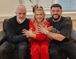 Έντι Ράμα: «Μια αξέχαστη αλβανική μέρα» – Οι πρώτες αναρτήσεις του μετά την ομιλία στο Γαλάτσι