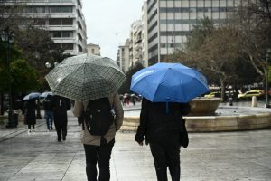 Καιρός: Βροχές με υψηλές θερμοκρασίες την Κυριακή του Πάσχα