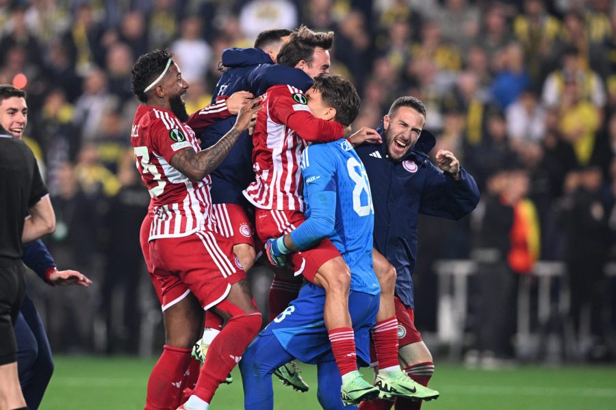 Συγκλονιστικό βίντεο: Η θρυλική πορεία του Ολυμπιακού έως τους «4»