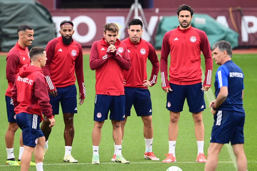 Με προσδοκίες και όνειρα στην Αγγλία ο Ολυμπιακός: Έτοιμος για το πρώτο βήμα!