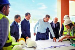 Προεκλογικά «σεμινάρια» στην Πειραιώς