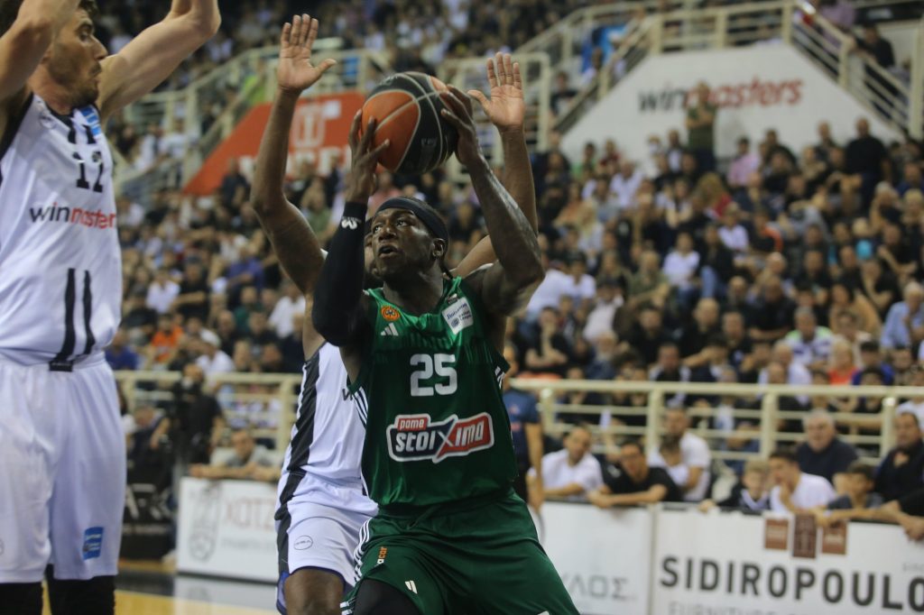 ΠΑΟΚ-Παναθηναϊκός 96-99: Δεινοπάθησε, αλλά έκανε το 2-0 και πέρασε στα ημιτελικά