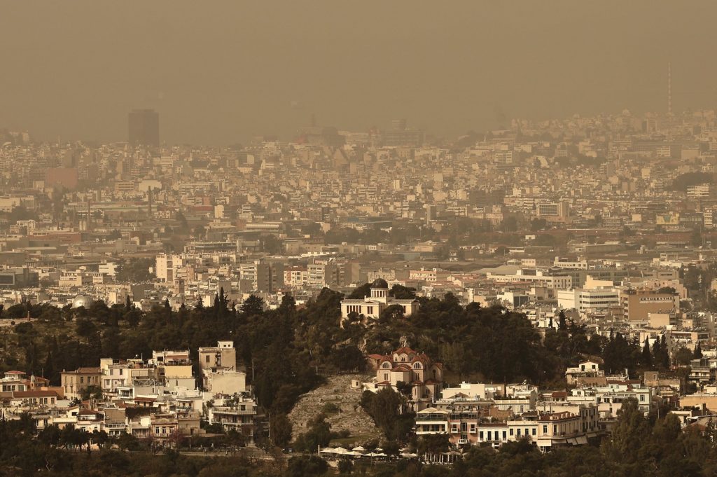 Γιατί έρχεται τόσο συχνά η αφρικανική σκόνη από τη Σαχάρα στην Ευρώπη;