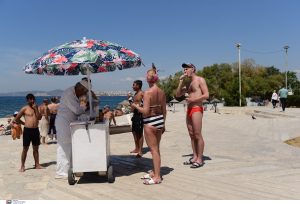 Μάιος όπως Ιούλιος στις παραλίες – Έρχεται το θερμότερο καλοκαίρι των τελευταίων ετών