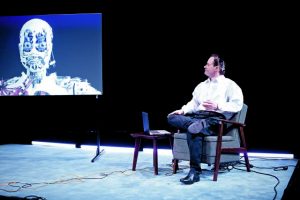 «Τα ρομπότ είναι μαριονέτες των ανθρώπων»