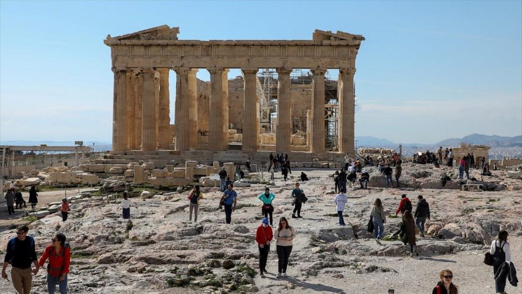 Οι δωρεάν ξεναγήσεις σε ιστορικά σημεία της Αθήνας τον Μάιο