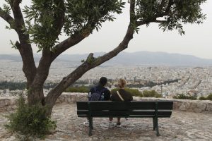 Καιρός: Ξεπέρασε τους 37 °C η θερμοκρασία στη νότια Ελλάδα – Οι περιοχές με τις μέγιστες θερμοκρασίες