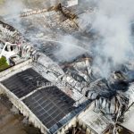 Τροφική δηλητηρίαση στη Λαμία: «Αύξηση της αποζημίωσης για φωτιά ζήτησε η εταιρεία» πριν την πυρκαγιά στο εργοστάσιο